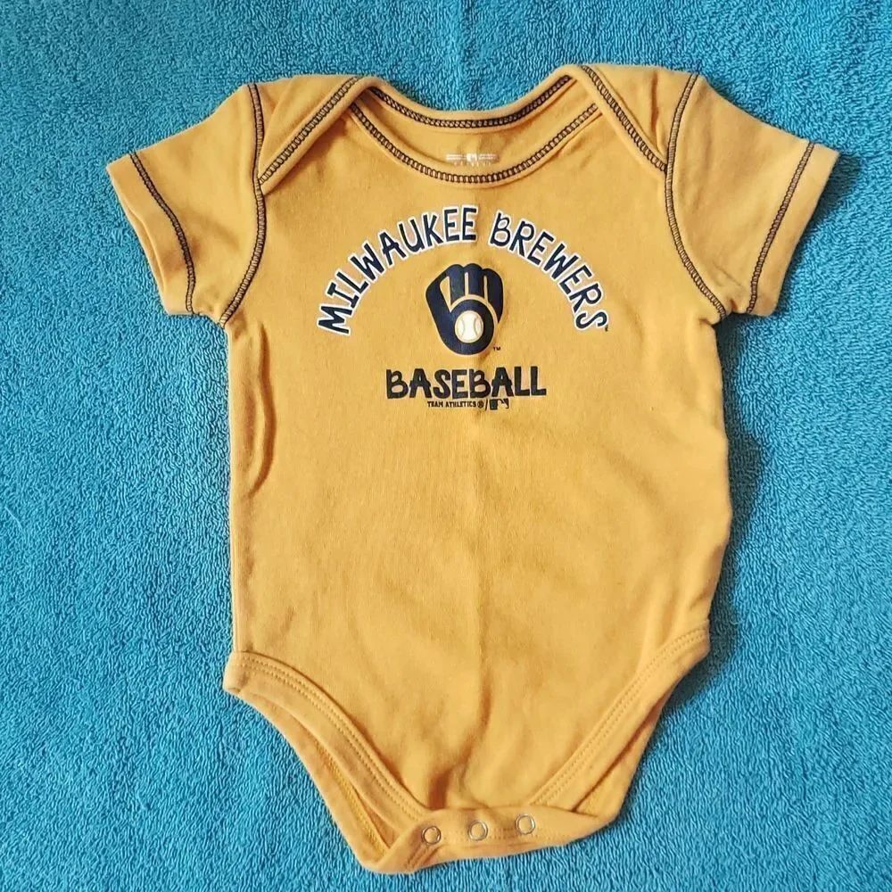NWOT Milwaukee Brewers MLB Onesie Bodysuit Sz 12M